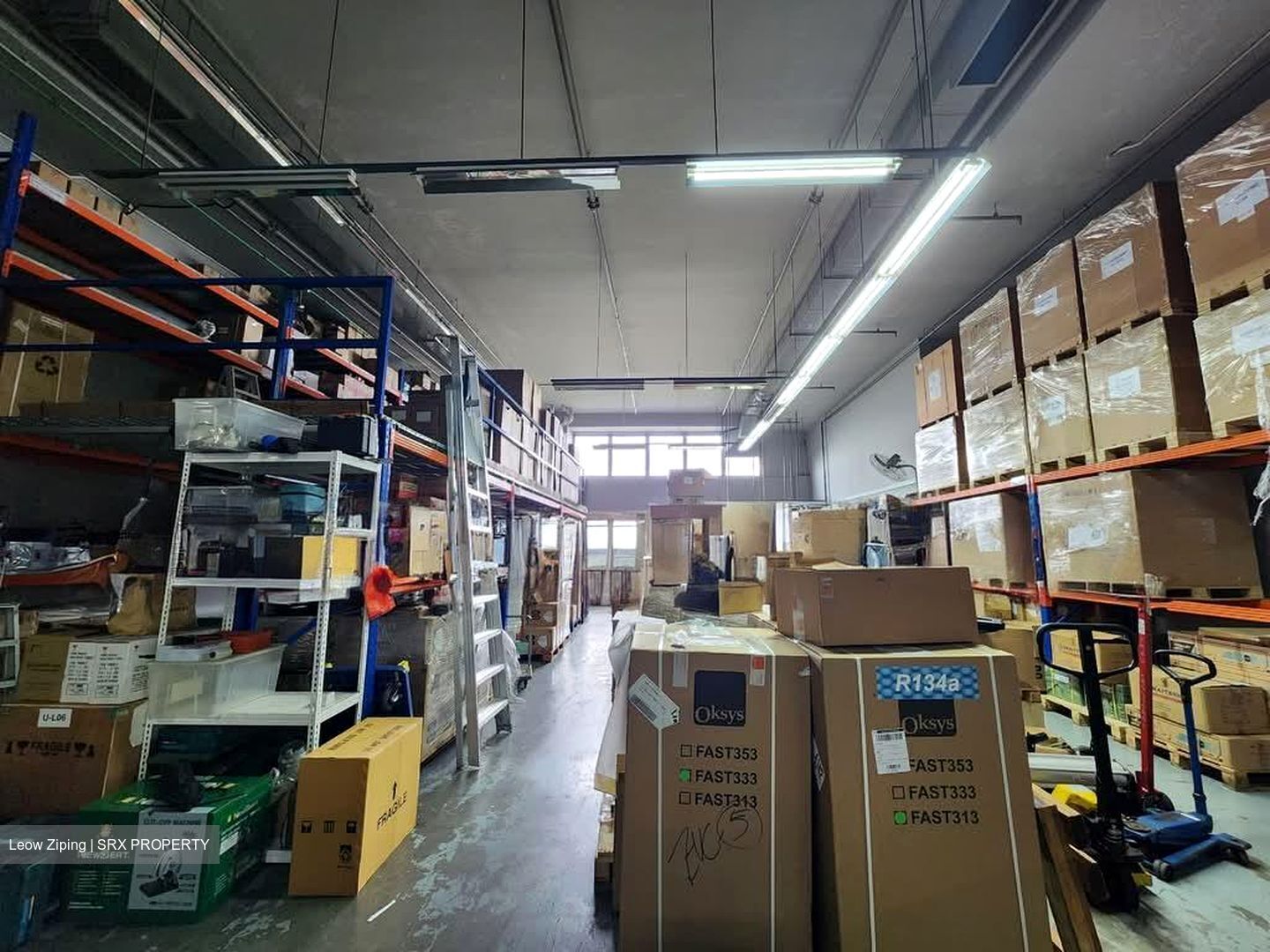 Carros Centre (D25), Factory #532399881